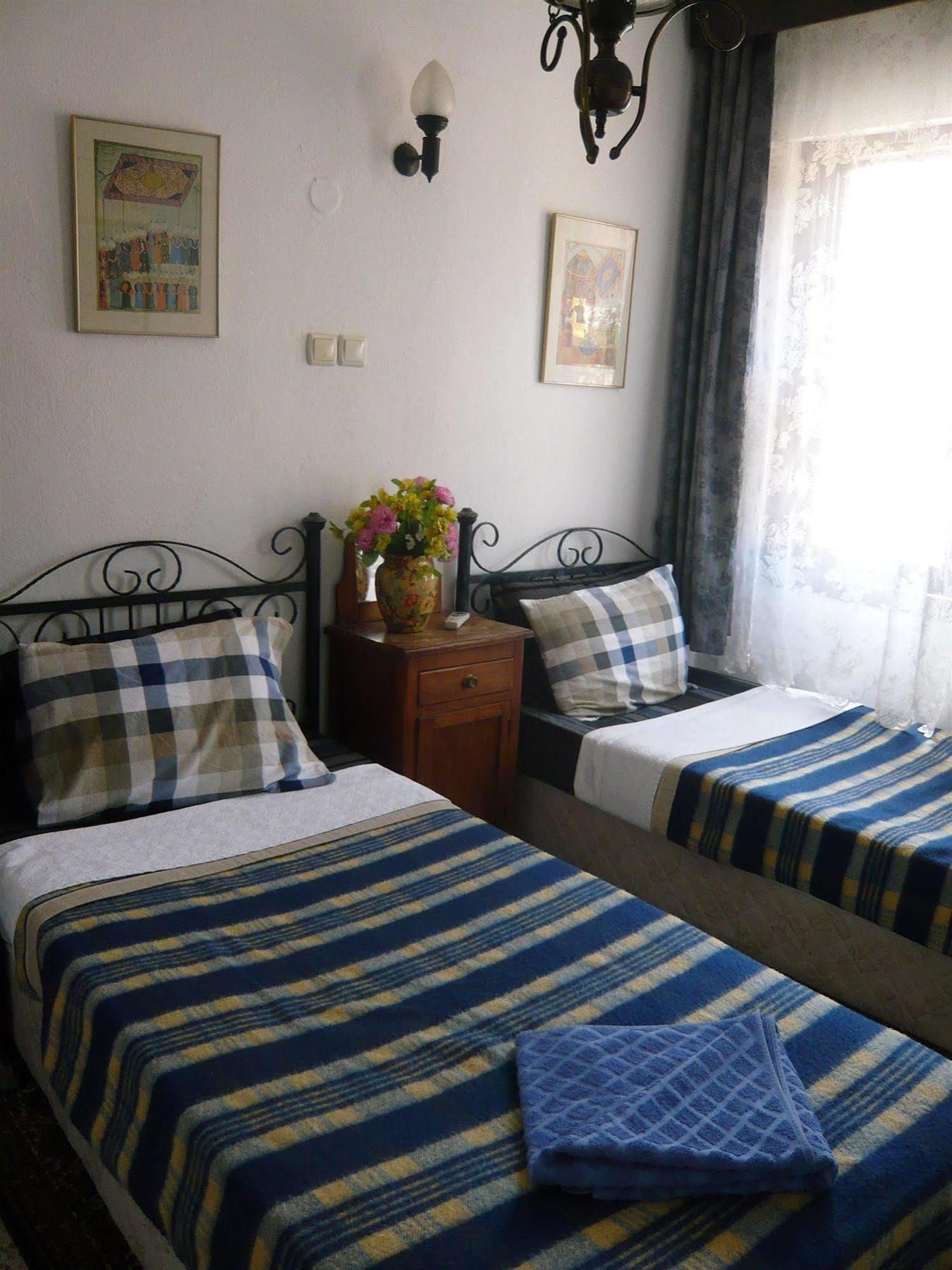 Konukevi Anzac Golden Bed